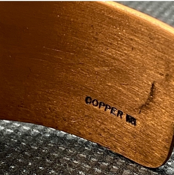 Wide Copper Cuff Southwestern Bracelet / Niello & Stamped Scalloped Design, Mark - Picture 7 of 9